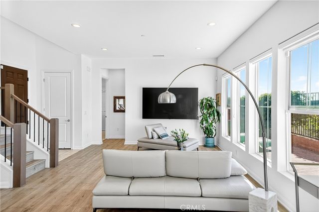 20851 W Acorn Circle, Porter Ranch, CA 91326