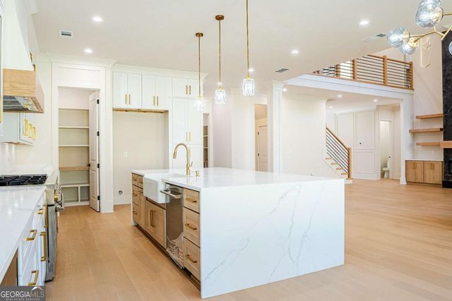 2210 Ridgedale Drive, Grayson, GA 30017