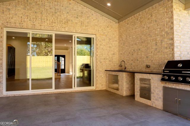 2210 Ridgedale Drive, Grayson, GA 30017