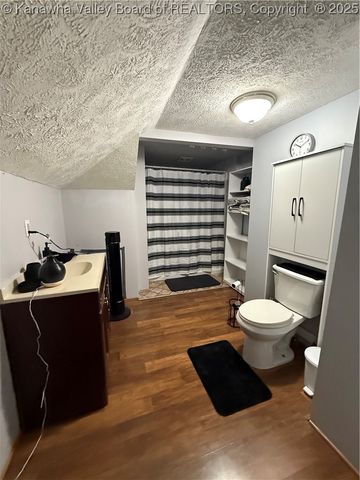 222 2nd Avenue, Logan, WV 25601