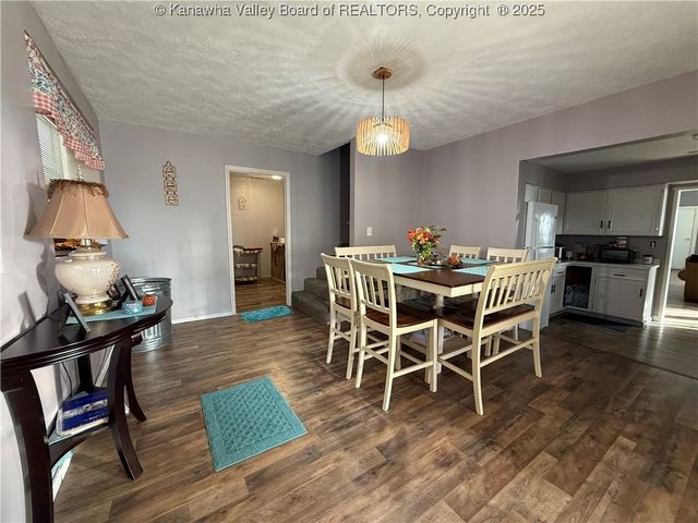 222 2nd Avenue, Logan, WV 25601