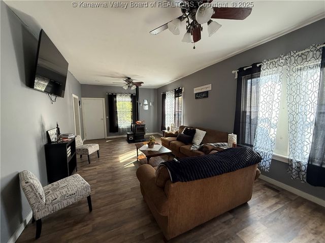 222 2nd Avenue, Logan, WV 25601