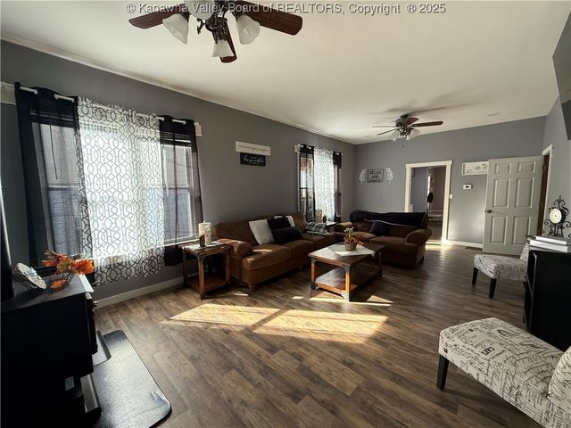 222 2nd Avenue, Logan, WV 25601