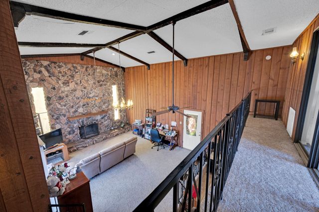 1185 Lakewood Circle, Alvarado, TX 76009