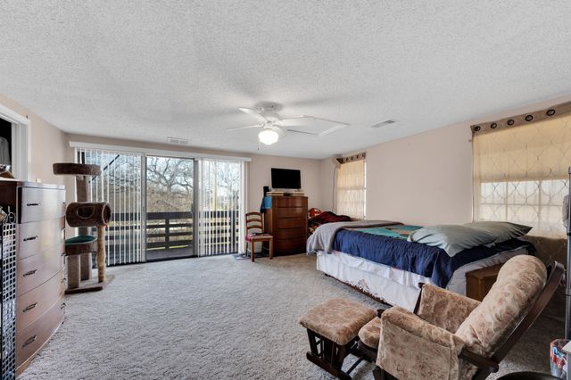 1185 Lakewood Circle, Alvarado, TX 76009