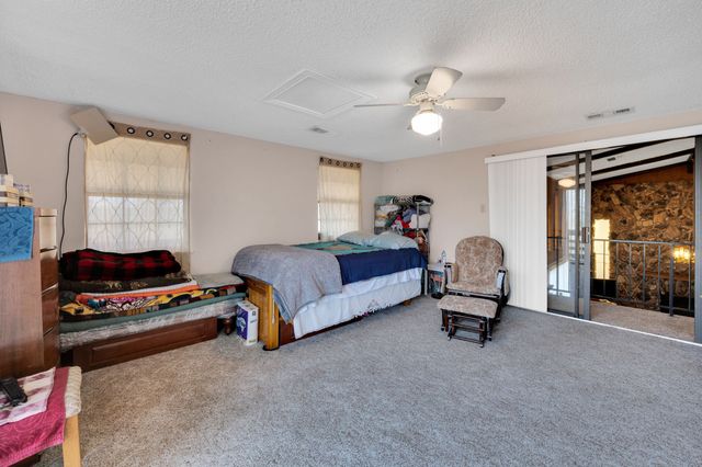 1185 Lakewood Circle, Alvarado, TX 76009