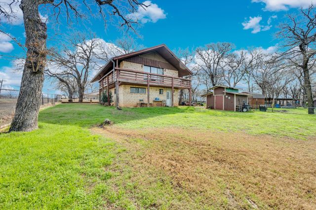 1185 Lakewood Circle, Alvarado, TX 76009