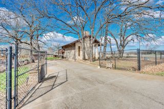 1185 Lakewood Circle, Alvarado, TX 76009