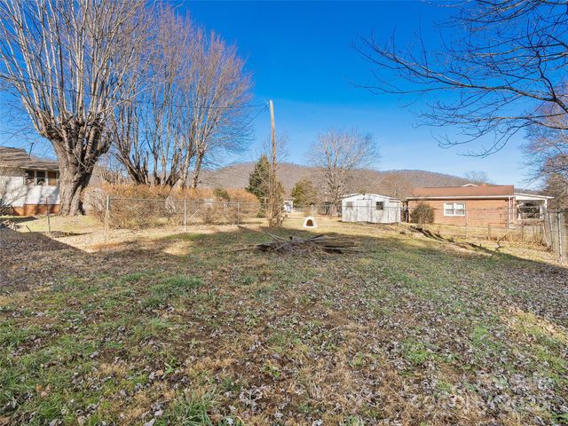 36 Lambert Lane, Canton, NC 28716