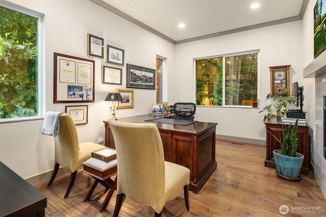 3745 88th Avenue SE, Mercer Island, WA 98040