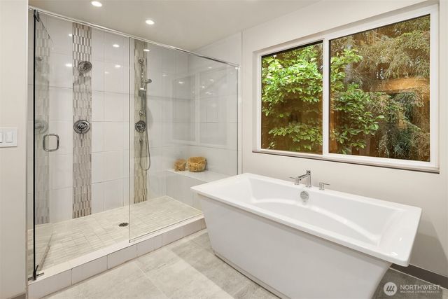 3745 88th Avenue SE, Mercer Island, WA 98040