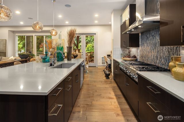 3745 88th Avenue SE, Mercer Island, WA 98040