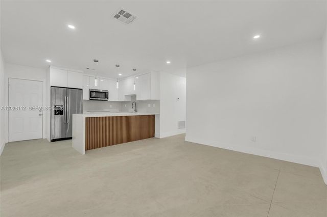 10721 SW 149th Ter, Miami, FL 33176