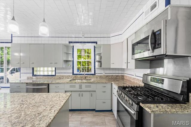 7248 Dorset Avenue, University City, MO 63130