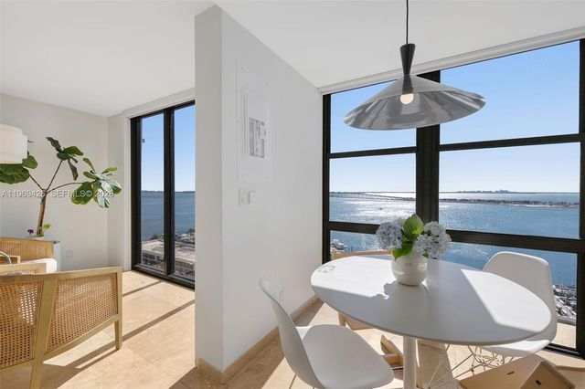 1915 Brickell Ave 1407, Miami, FL 33129