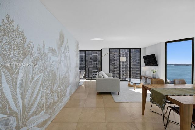 1915 Brickell Ave 1407, Miami, FL 33129