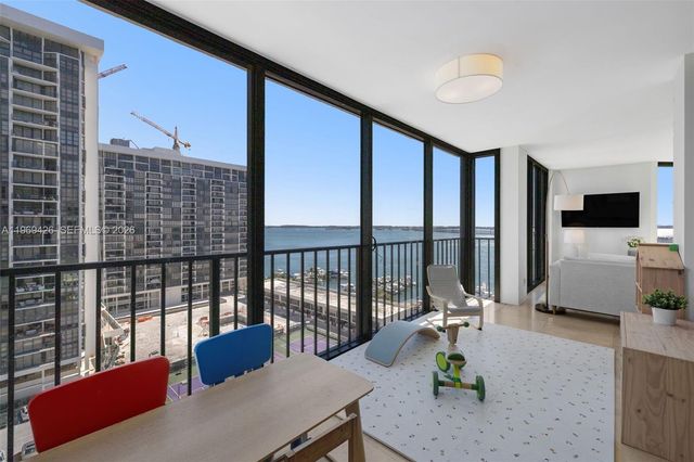 1915 Brickell Ave 1407, Miami, FL 33129