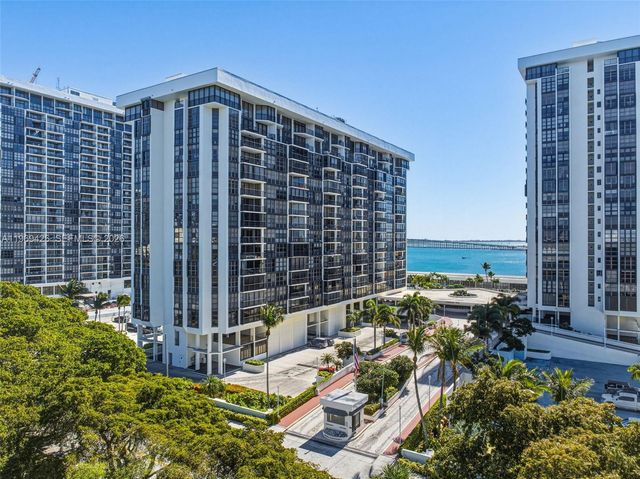 1915 Brickell Ave 1407, Miami, FL 33129