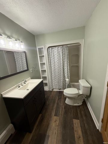 203 E 8TH Street, Warren, IN 46792