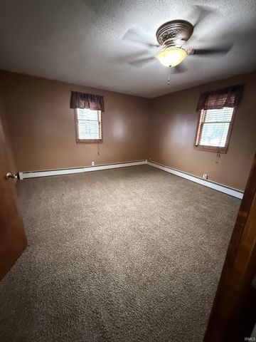 203 E 8TH Street, Warren, IN 46792