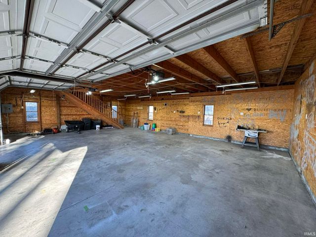 203 E 8TH Street, Warren, IN 46792