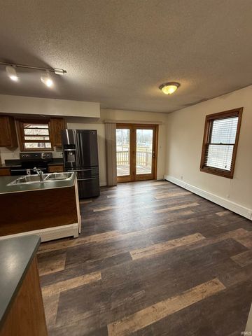 203 E 8TH Street, Warren, IN 46792