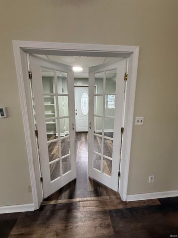 203 E 8TH Street, Warren, IN 46792