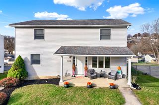 130 Tippecanoe Dr, Hempfield Twp, PA 15601