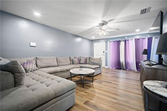 1583 Dover Street, Mobile, AL 36618