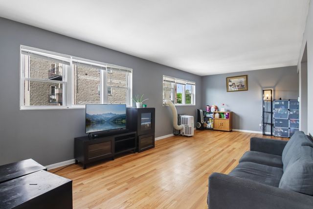 7206 W Wellington Avenue 3D, Chicago, IL 60707