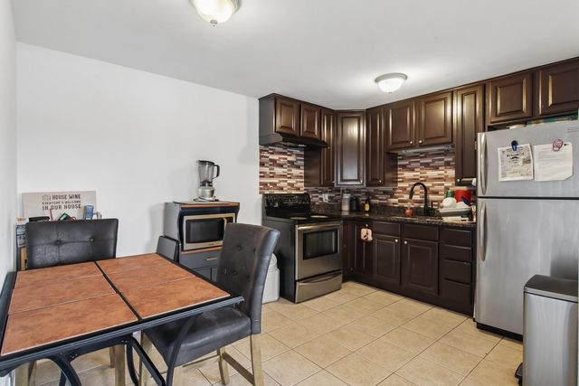 7206 W Wellington Avenue 3D, Chicago, IL 60707