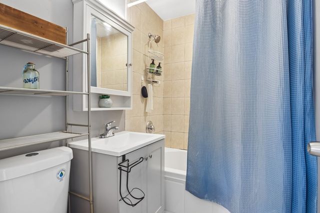7206 W Wellington Avenue 3D, Chicago, IL 60707