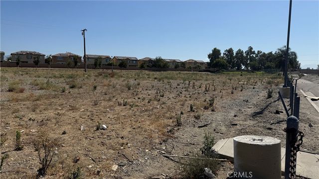 15526 Foothill, Fontana, CA 92335