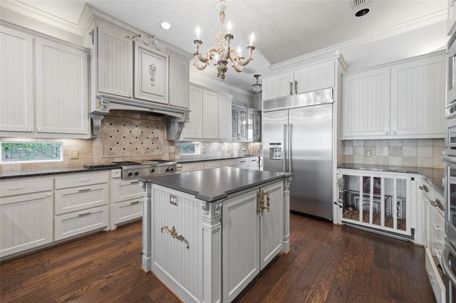 4062 Bunting Avenue, Fort Worth, TX 76107