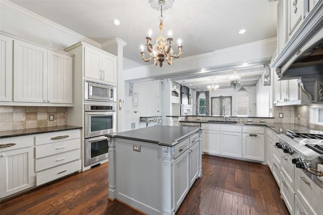 4062 Bunting Avenue, Fort Worth, TX 76107