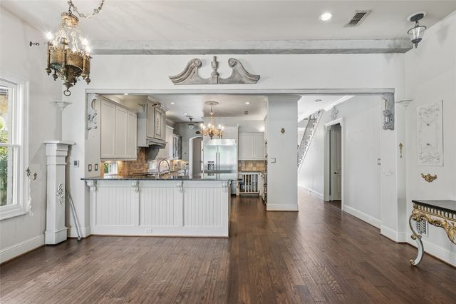 4062 Bunting Avenue, Fort Worth, TX 76107