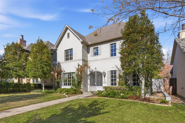 4062 Bunting Avenue, Fort Worth, TX 76107