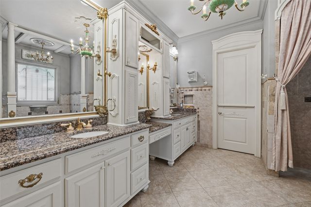 4062 Bunting Avenue, Fort Worth, TX 76107