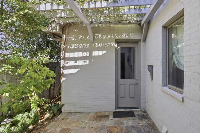 4062 Bunting Avenue, Fort Worth, TX 76107