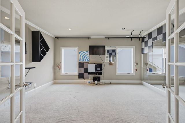 4062 Bunting Avenue, Fort Worth, TX 76107