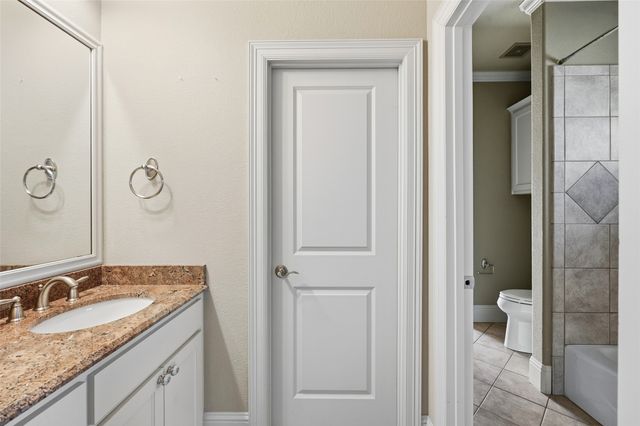 4062 Bunting Avenue, Fort Worth, TX 76107