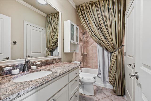 4062 Bunting Avenue, Fort Worth, TX 76107