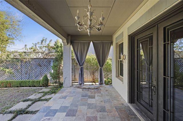 4062 Bunting Avenue, Fort Worth, TX 76107