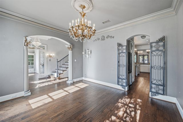 4062 Bunting Avenue, Fort Worth, TX 76107