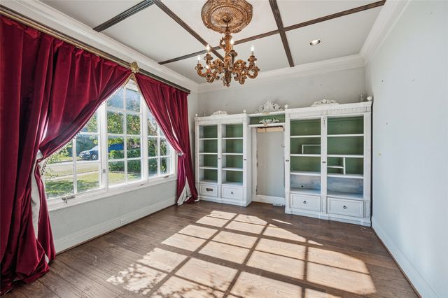 4062 Bunting Avenue, Fort Worth, TX 76107