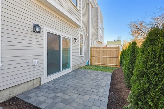 257R Market Street A, Boston, MA 02134