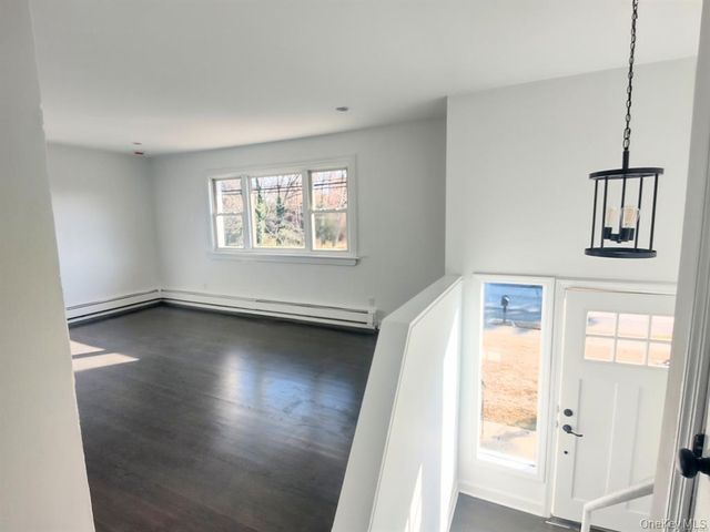 91 North Street, Huntington Station, NY 11746