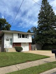 91 North Street, Huntington Station, NY 11746