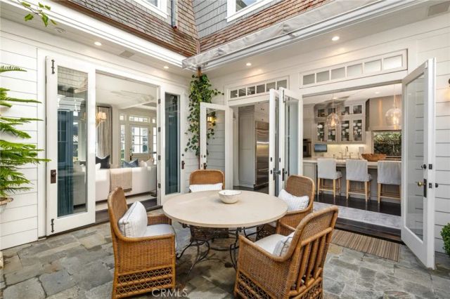 2601 Bayshore Drive, Newport Beach, CA 92663