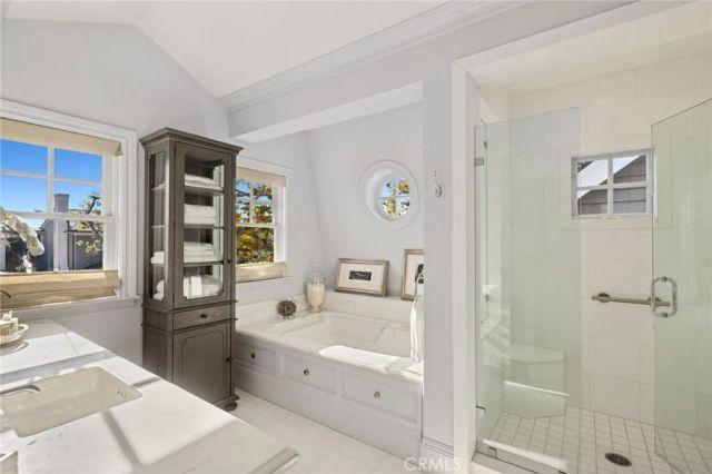 2601 Bayshore Drive, Newport Beach, CA 92663